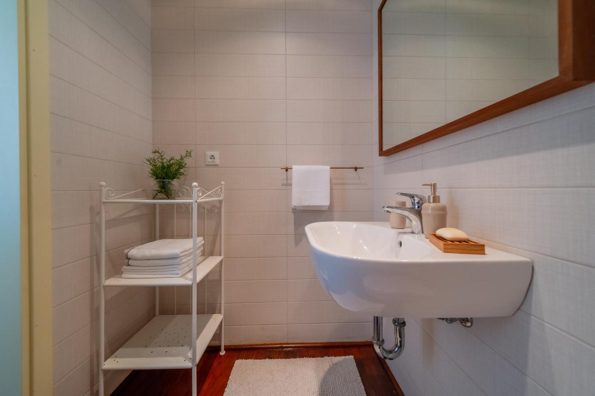Old Town Seabreeze Residence 罗维尼 外观 照片