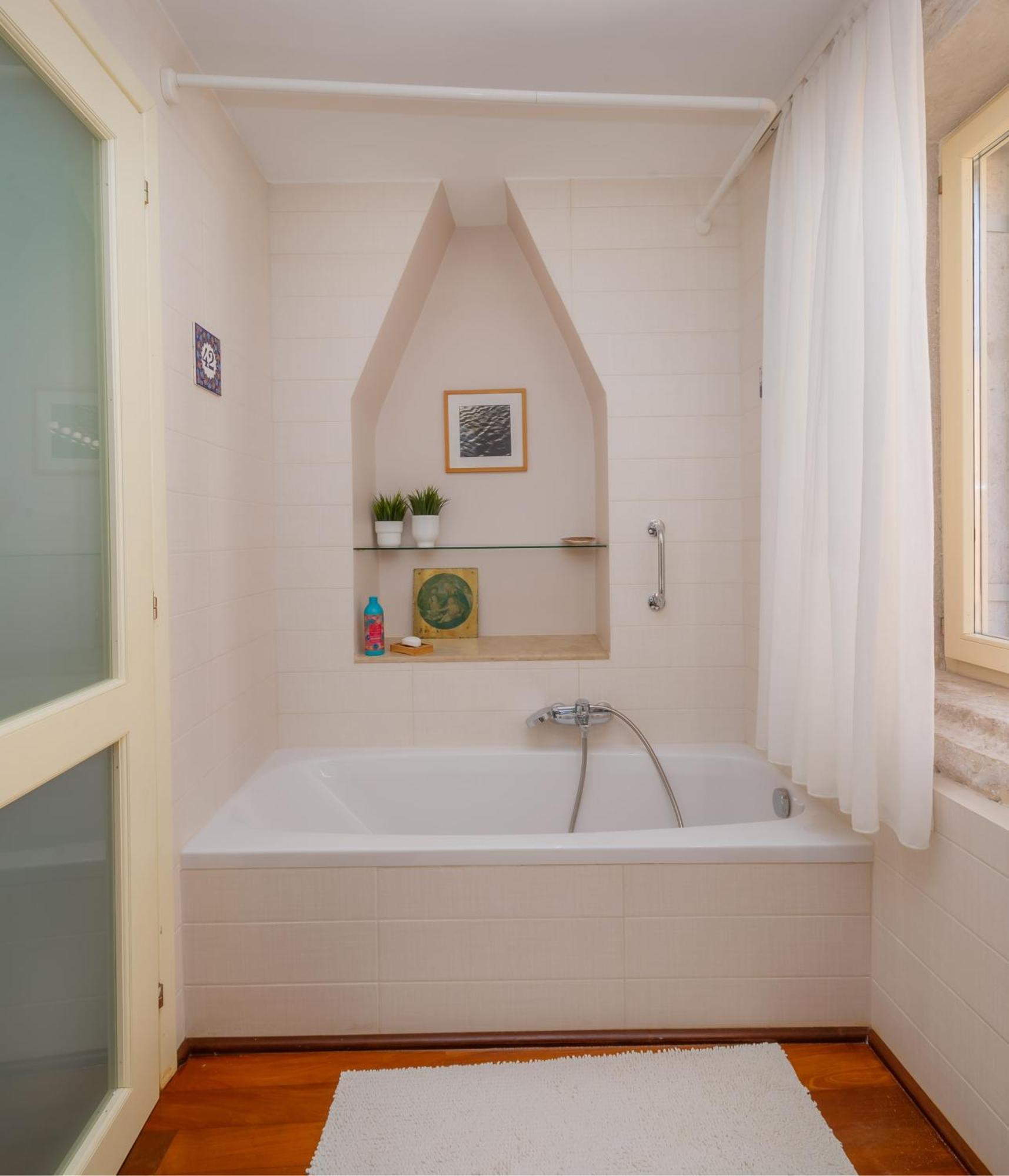 Old Town Seabreeze Residence 罗维尼 外观 照片